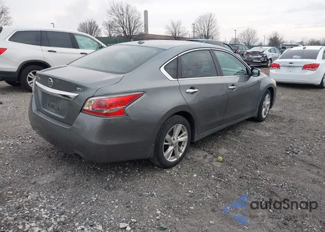 2015 Nissan Altima 2.5 Sv z USA, uszkodzony, nr VIN 1N4AL3AP6FC130385
